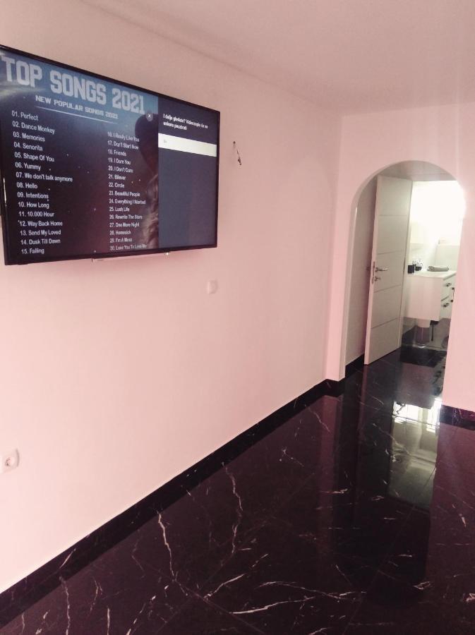 Sunshine Apartments Karlobag Exterior foto